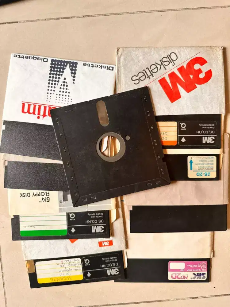 KOLEKSI BARANG ANTIK JADUL FLOOPOY DISK 8INCH TAHUN 90AN