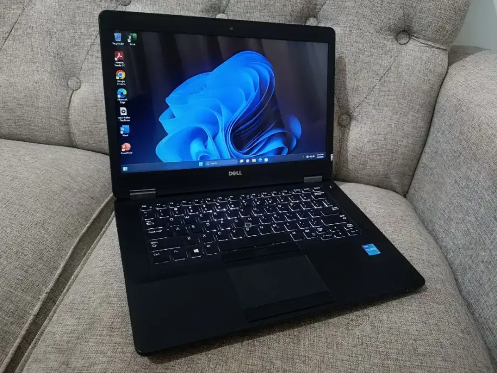 Laptop Dell Core i5 RAM 8GB SSD 256GB