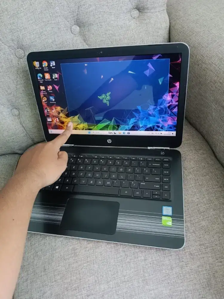 Laptop HP Touchscreen core i5 RAM 16GB SSD VGA NVIDIA