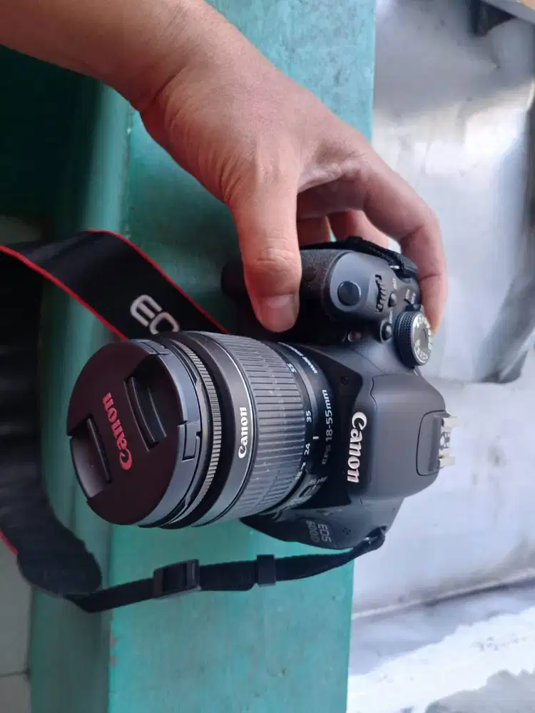 JUAL KAMERA DSLR CANON EOS 600D