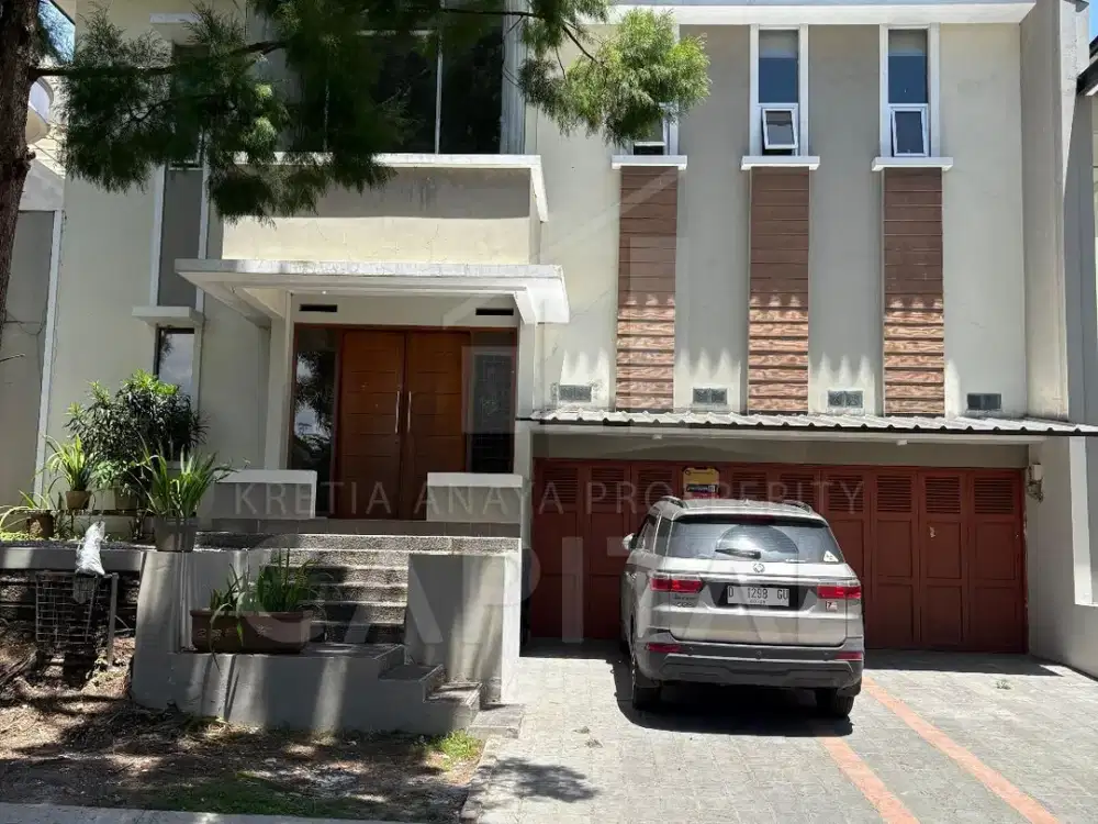 RUMAH MEWAH FULL FURNISHED TINGGAL BAWA KOPER DI TATAR RAMBUT SETRA KOTA BARU PARAHYANGAN