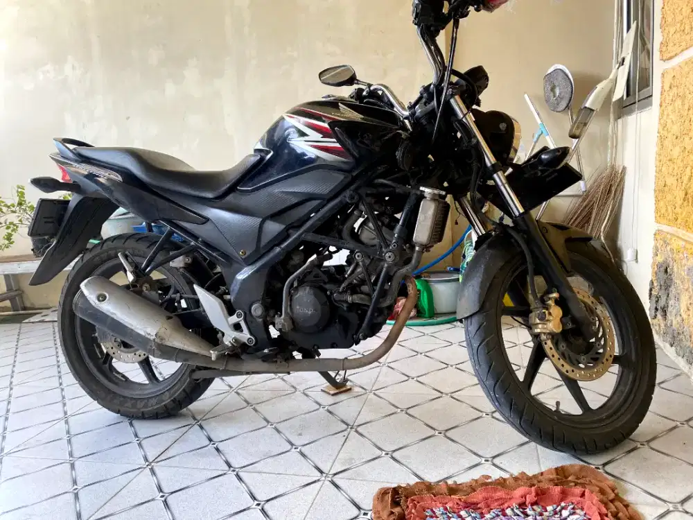 Cb 150 2013 warna hitam