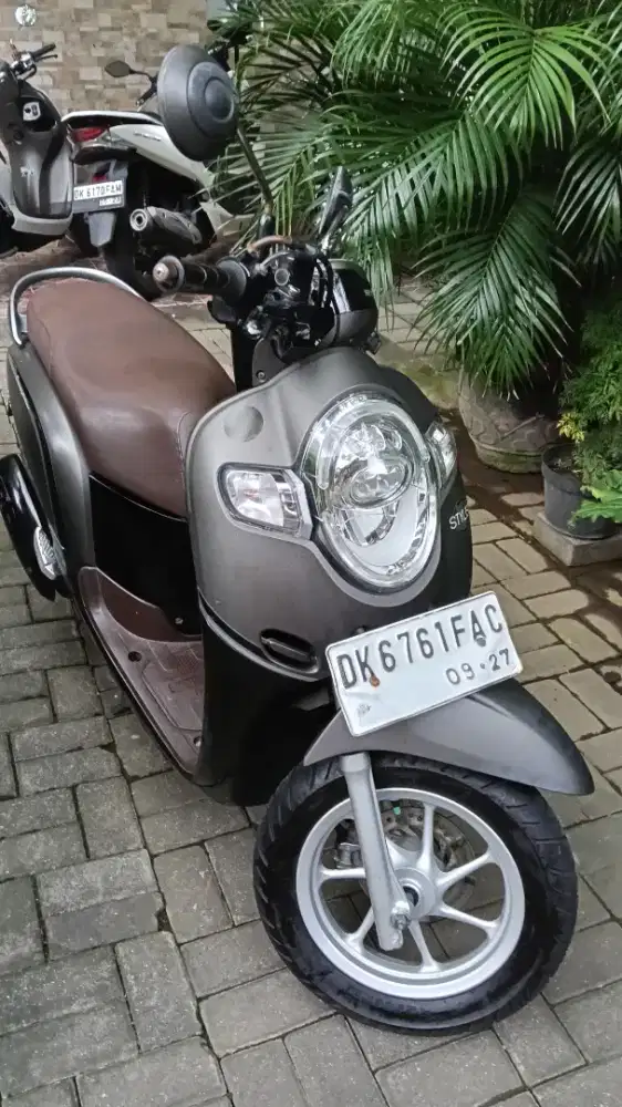 Dijual Honda Scoopy hitam