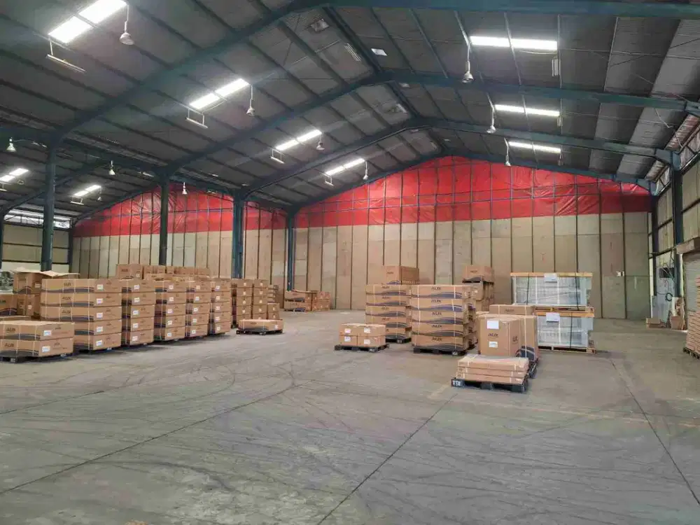 Ada Loading dock Unit Gudang Bersama Langka Sewa Gudang Cakung