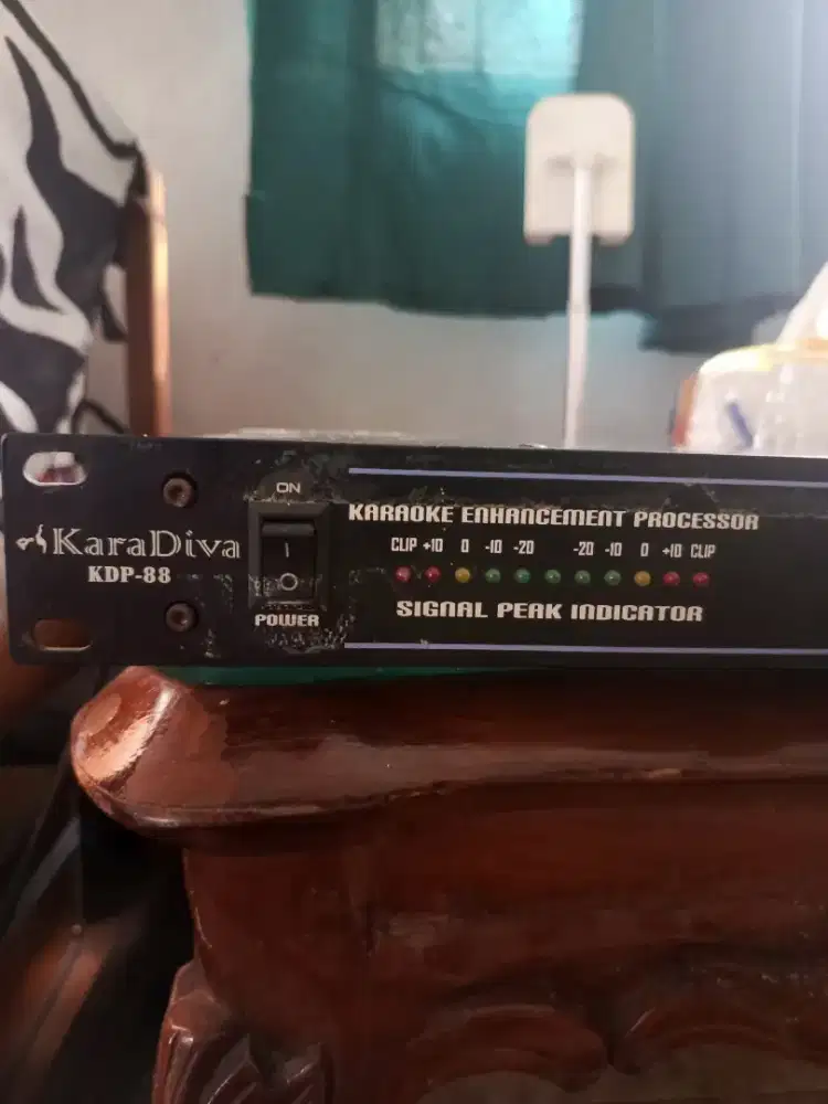 KaraDiva KDP-88. Karaoke processor