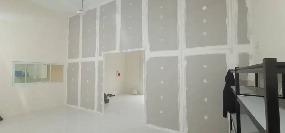 Ter Pasang Plafon PVC Gypsum Kusen Pintu kaca/ACP Alumunium  wpc kaca