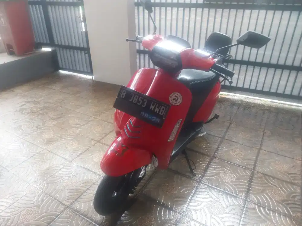 Viar EV1 Merah 2024 km rendah