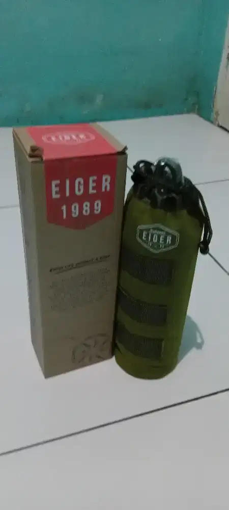 Tumbler dan Gelas