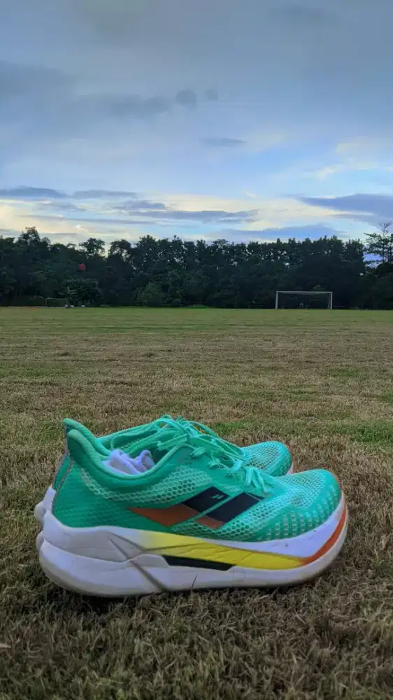 Sepatu running mils enerpro Zenith size 42 minus pemakaian