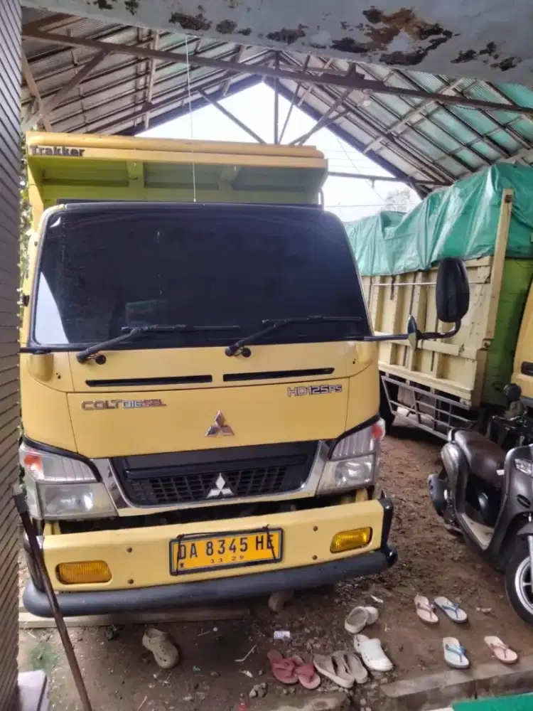 Mitsubishi Dum Truck HD125 PS, tahun 2019 akhir (Pakaian Pribadi)