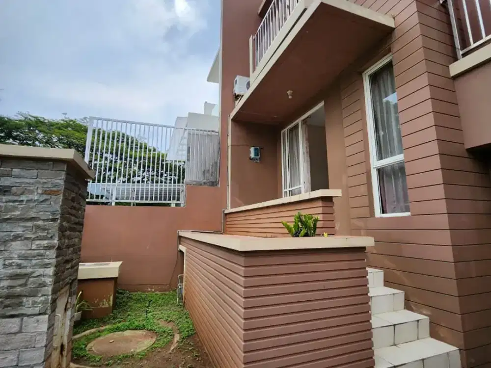Rumah 2 Lantai Furnish Split Level di Katamaran Permai PIK