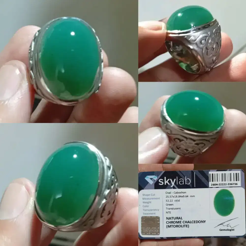 Natural Chrome Chalcedony ' Green Chalcedony ' 32.2 ct NTE ring Perak