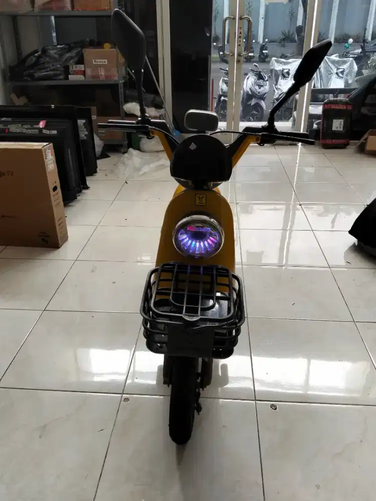 Sepeda Listrik U Winfly R7