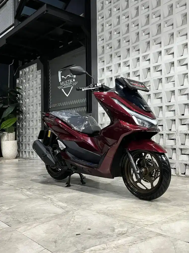 Like New‼️Honda PCX 160 Roadsync Red 2025. KM 6rb. DANNY Mustika Motor