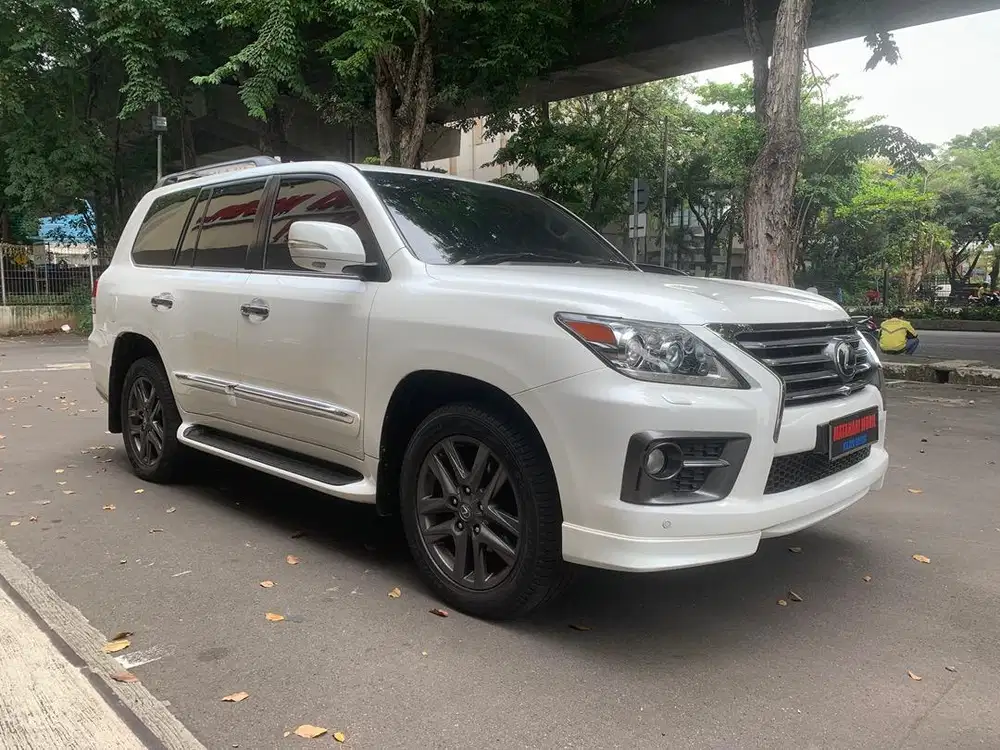 LX570 Sport 2012