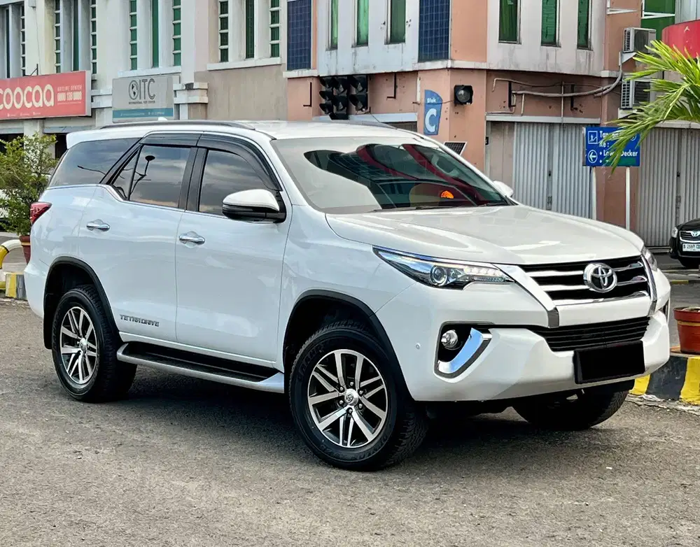 FORTUNER VRZ 4x4 AT TAHUN 2018