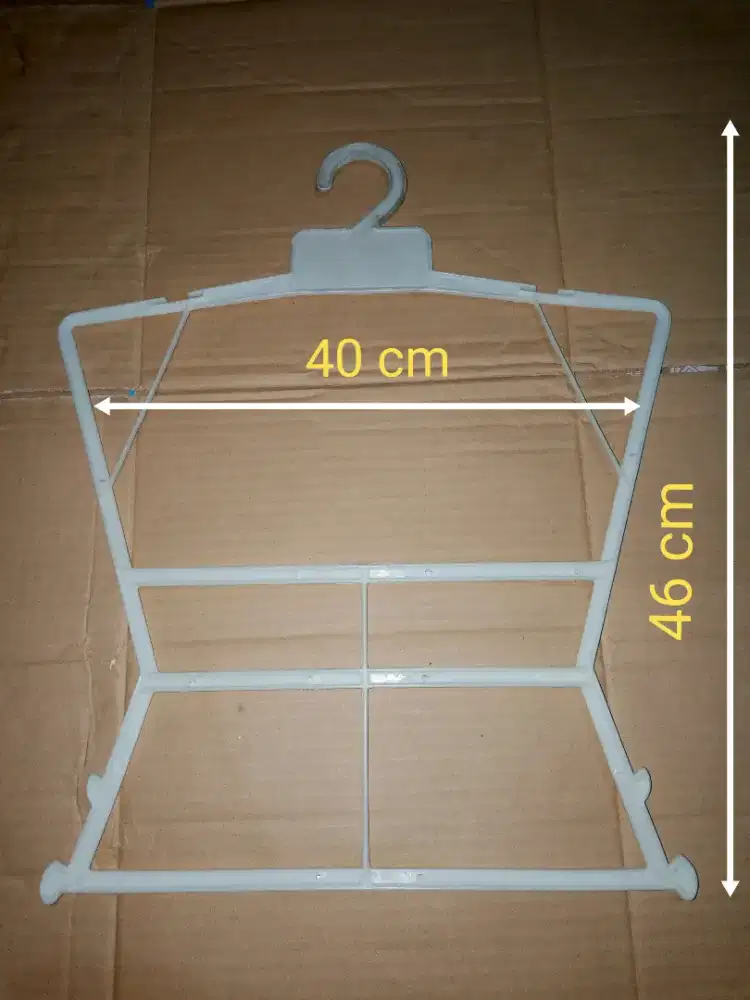 Hanger Layang Buat setelan Baju anak