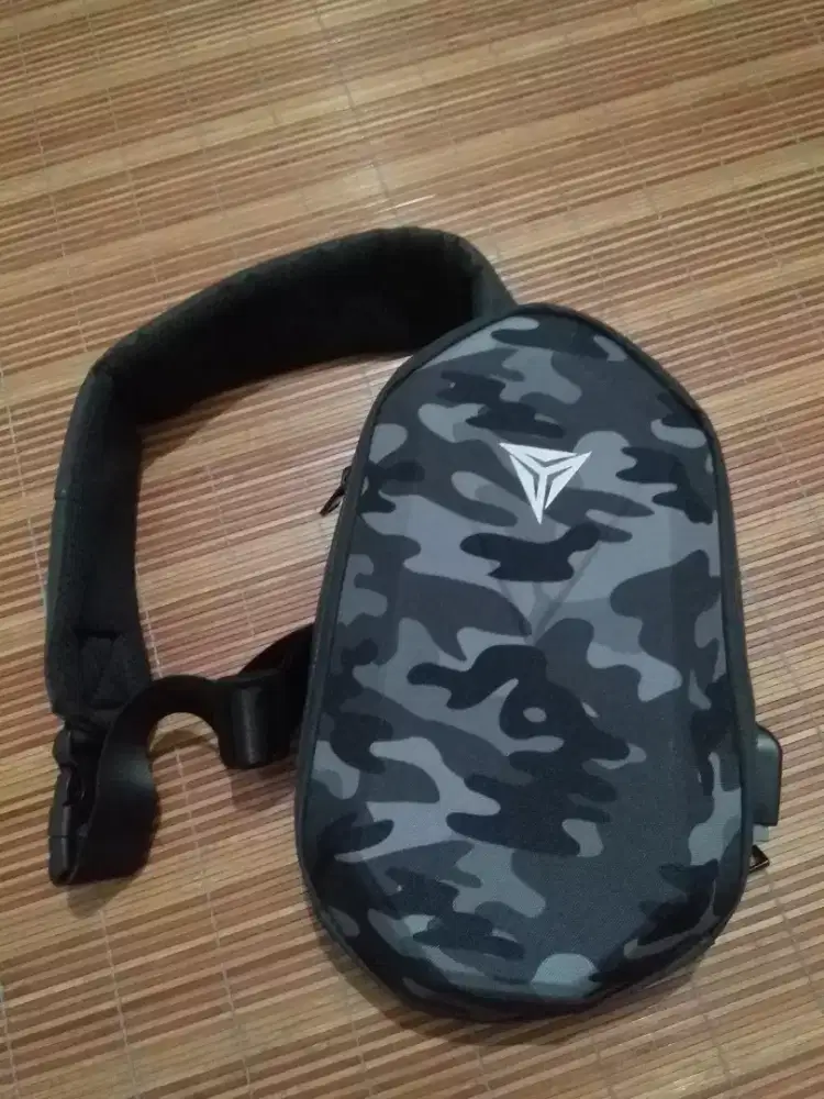 Tas Selempang Sling Bag