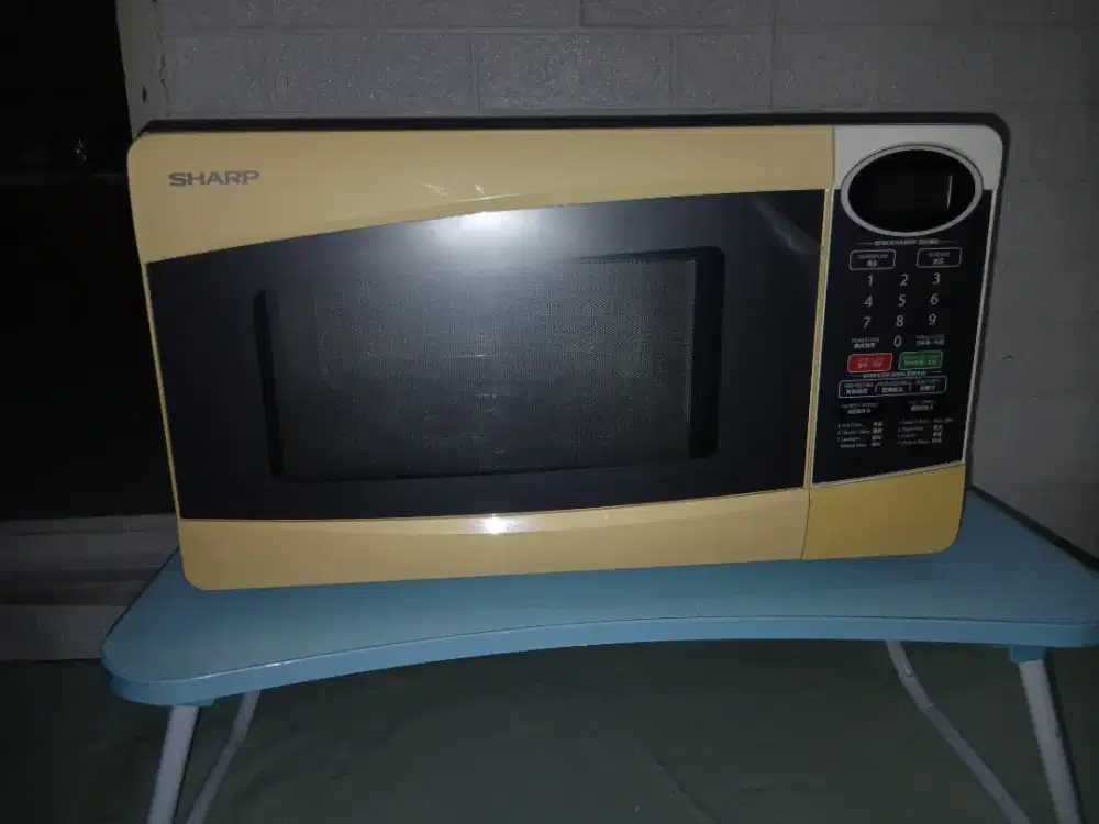 MICROWAVE OVEN SHARP