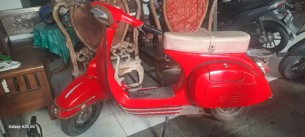 Vespa super th 77