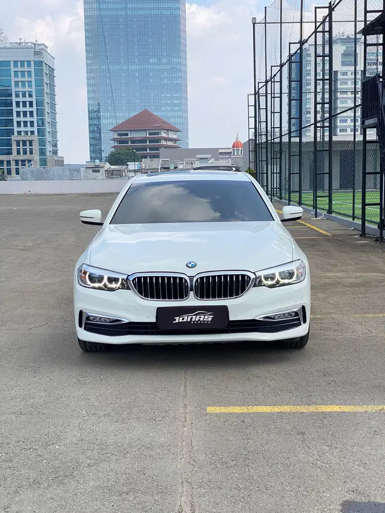 BMW 530i LUXURY 2018 PUTIH LOW KILOMETER