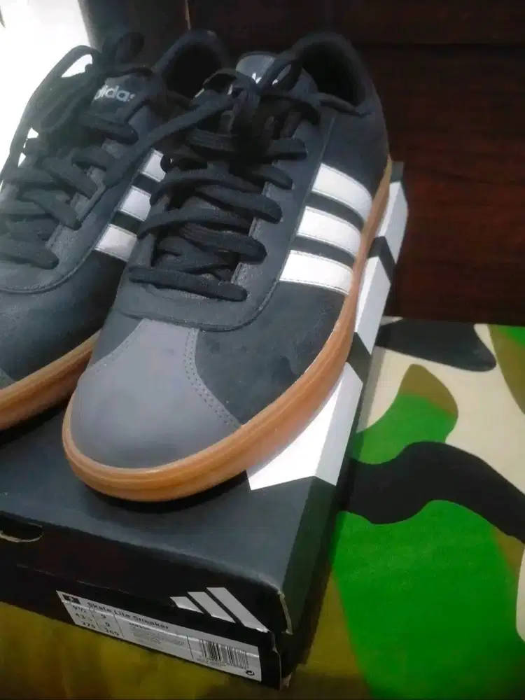 sepatu adidas skate lite sneaker