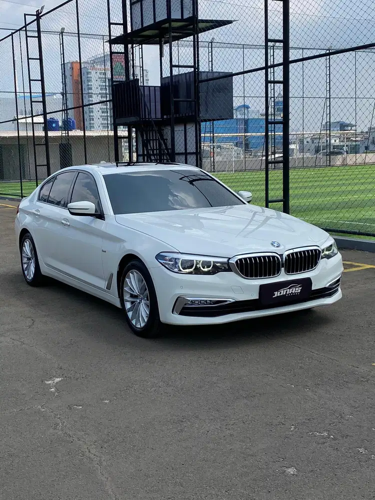 BMW 530i LUXURY NIK 2018 PUTIH ANTIK