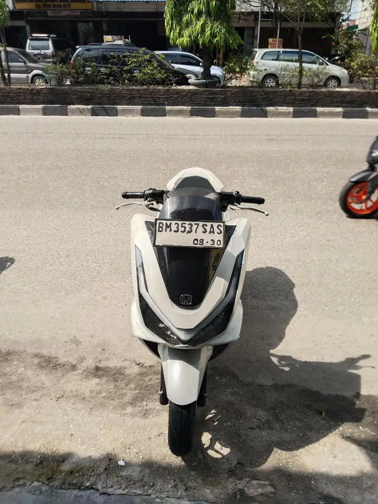 Dijual cepat Honda PCX cbs tahun 2025
