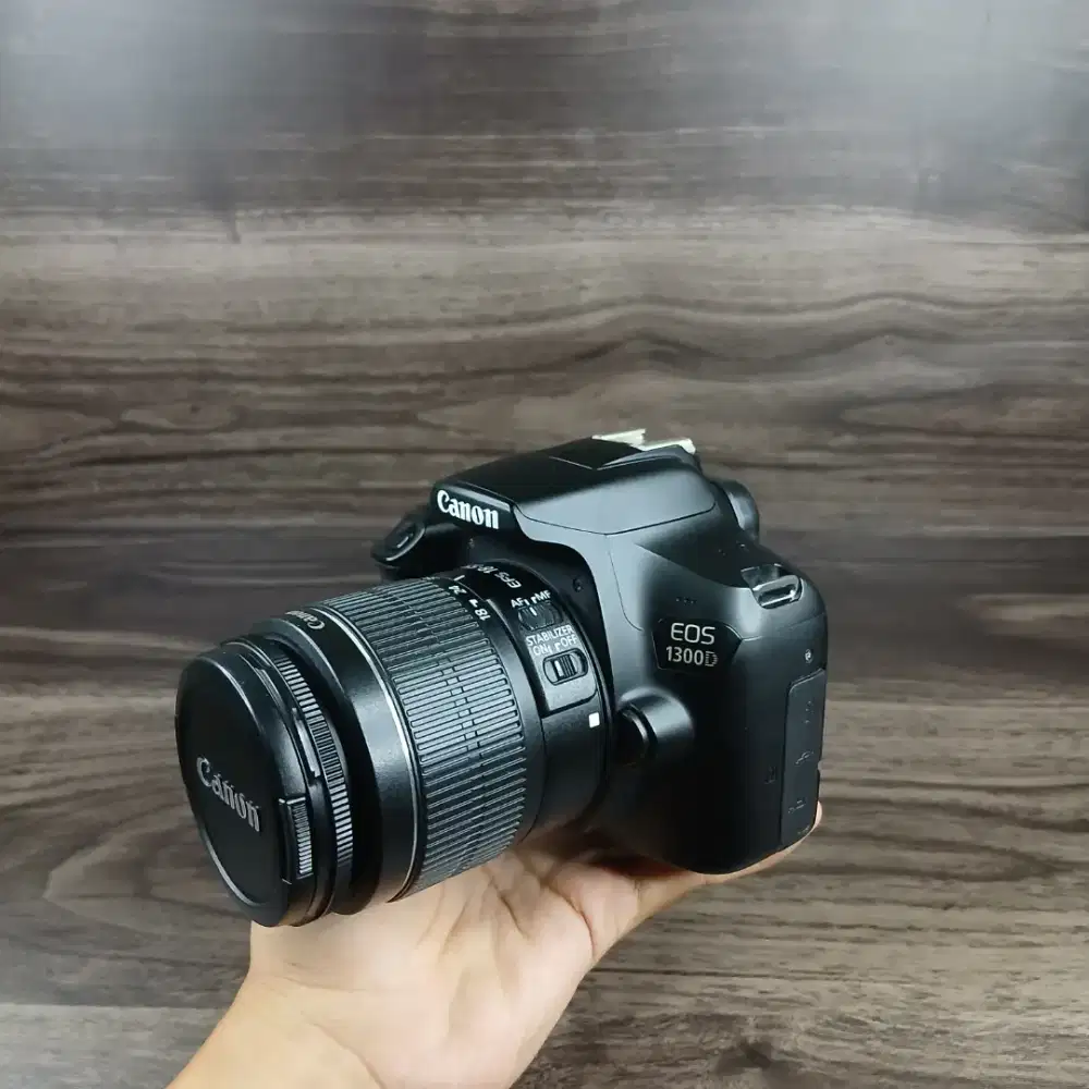 CANON EOS 1300D KIT BLACK GOOD CONDITION SUDAH WIFI