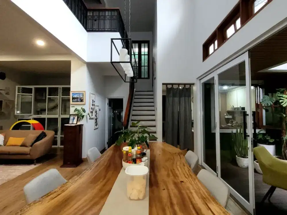 Dijual Rumah Strategis Semi Furnished Dekat Jakarta Japanese School di Sektor 9 Bintaro Gb-16023