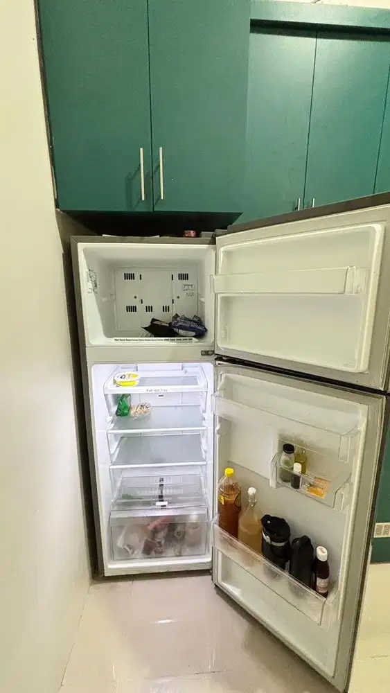 Kulkas LG 2 pintu INVERTER