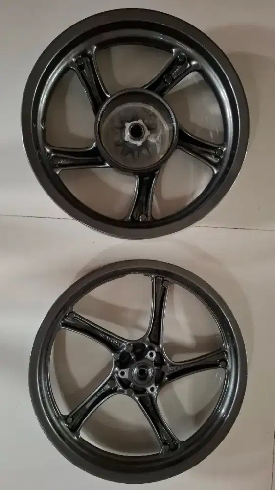 Velg Original yamaha sudah repaint bronze