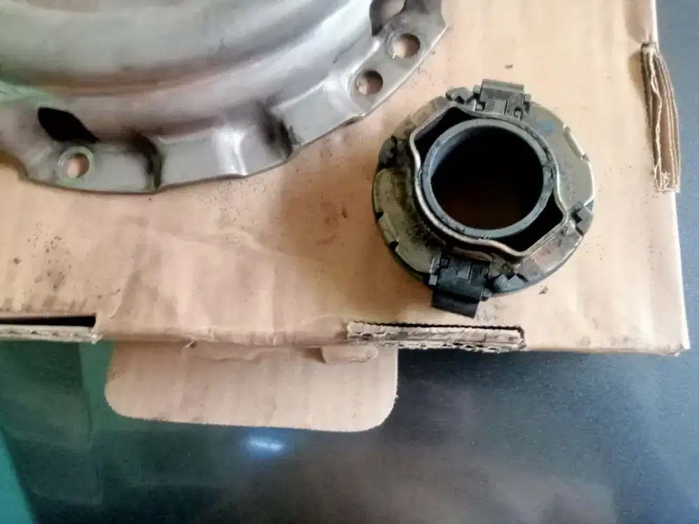 Matahari,,/ kain KLOS mobil Xenia tahun 2022