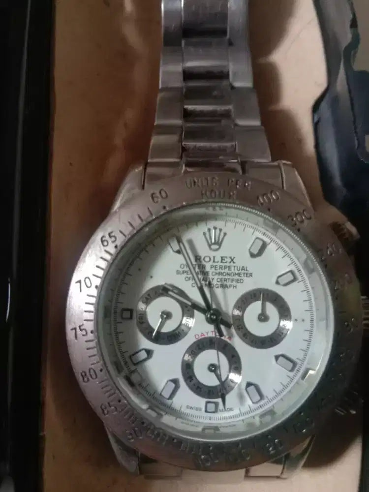 Jual apa adanya satset Jam tangan ROLEX  made in SWISS