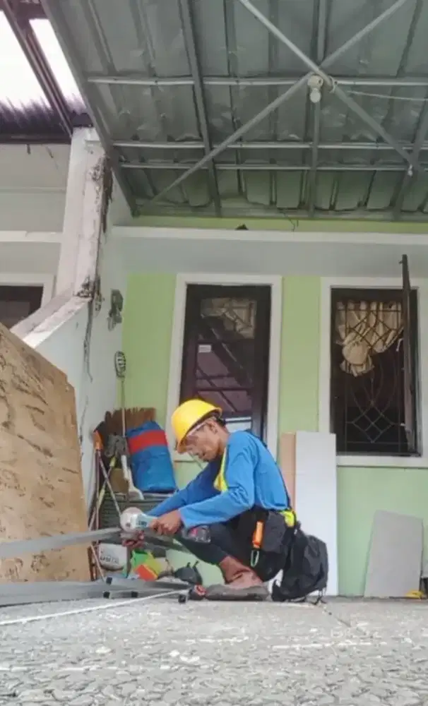 Jasa tukang bangunan harian maupun borongan