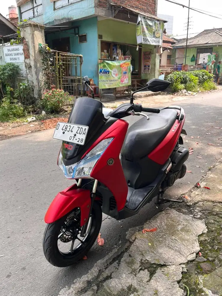 Yamaha lexi 125 2018 mulus