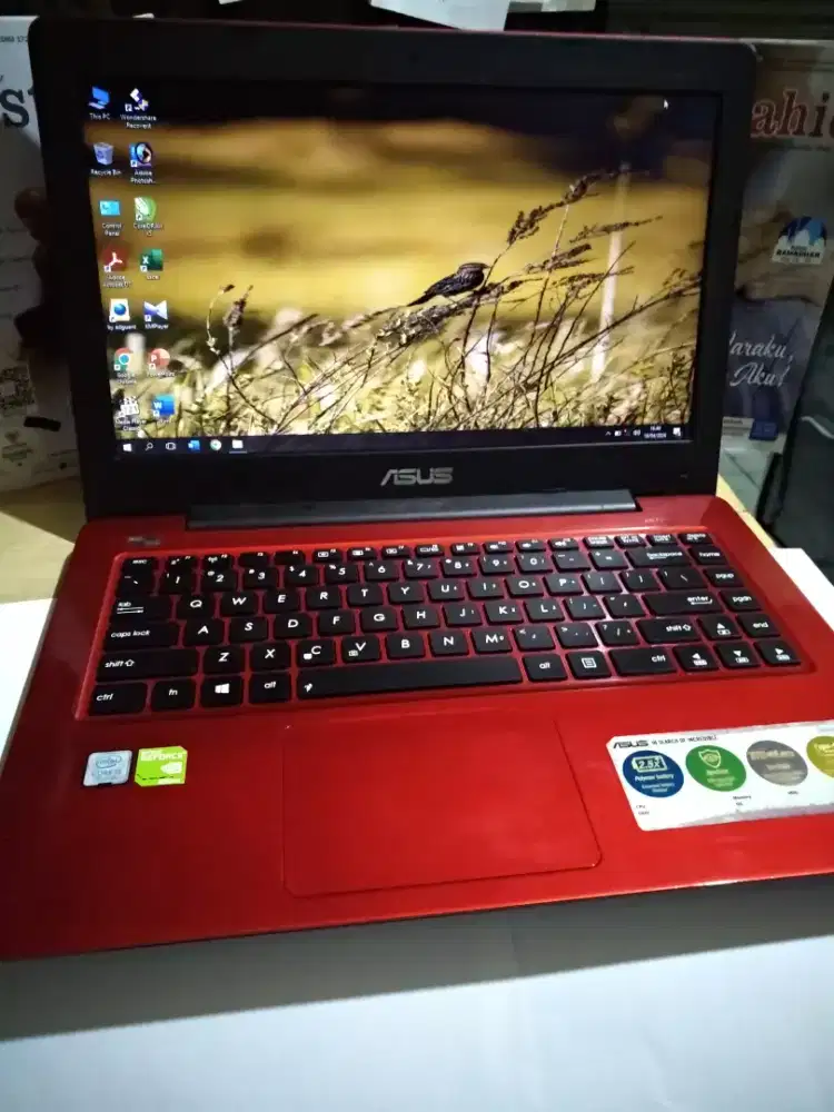 KULIAH ,SMK ,DESAIN . CORE i5 RAM 12 GB DDR 4 JOS