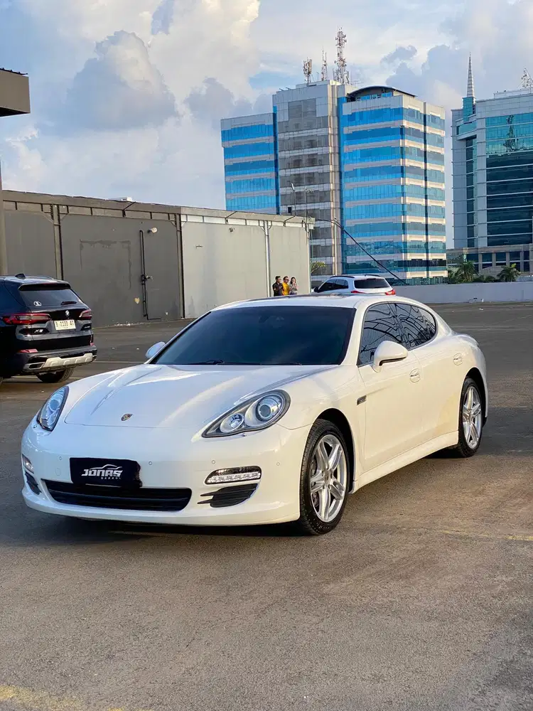 PORSCHE PANAMERA 3.6 2012 PUTIH LOW ODO