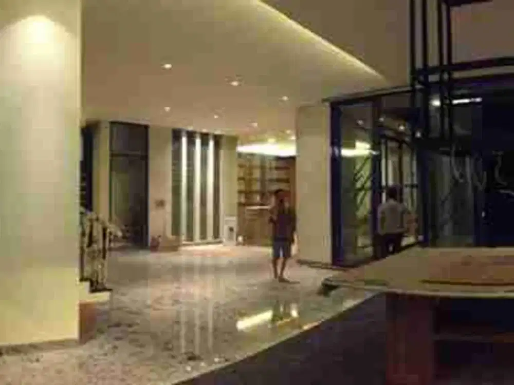 dijual rmh mewah hoek