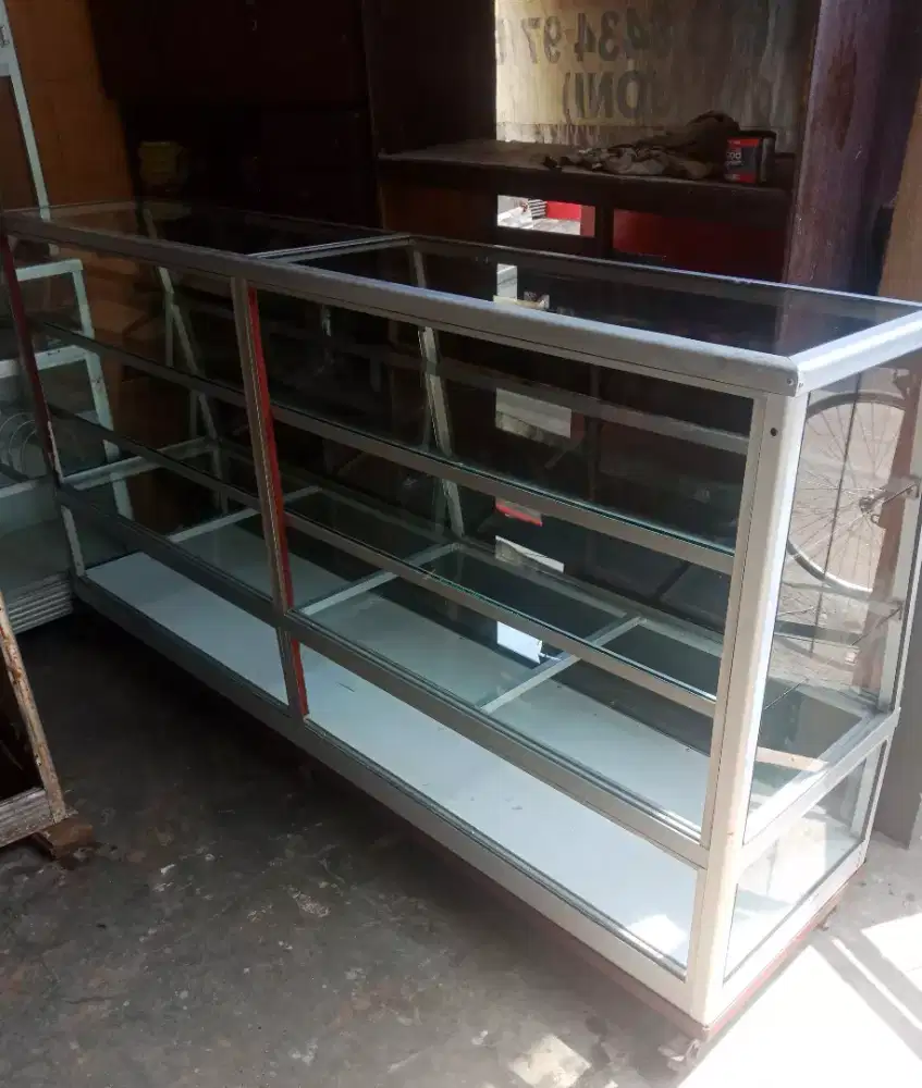 Etalase Counter 2 meter mulus