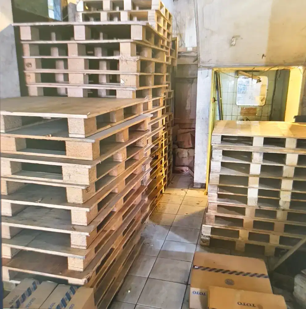 Palet kayu triplek kuat beban 1-2 ton