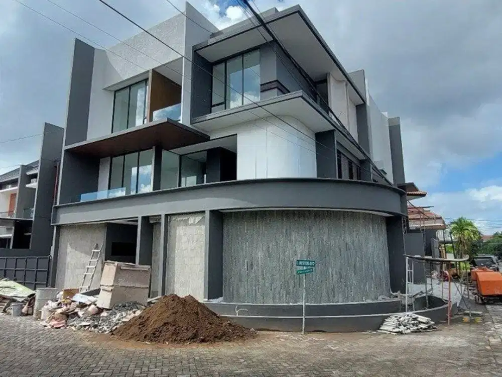 Rumah Manyar Kertoadi dekat Pakuwon City, Merr, Dharmahusada, Klampis (DND)