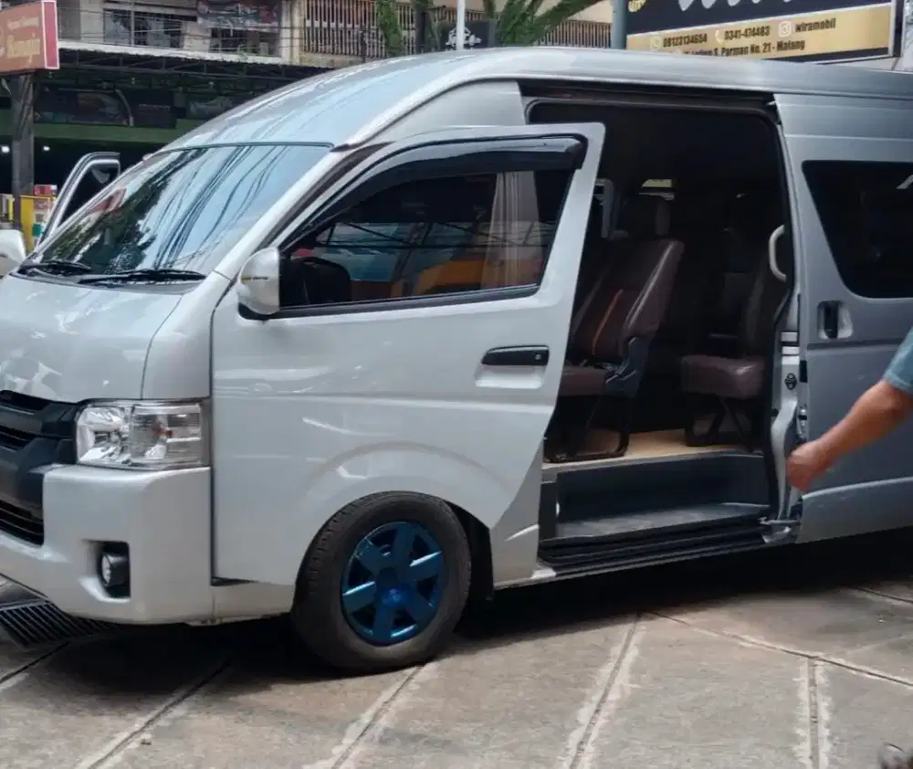 Hiace 2017 Manual