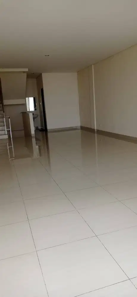 Ruko 3 Lantai Siap Pakai di Buahbatu Square Bandung