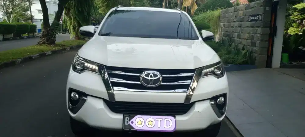 Toyota Fortuner VRZ 4x2 diesel AT