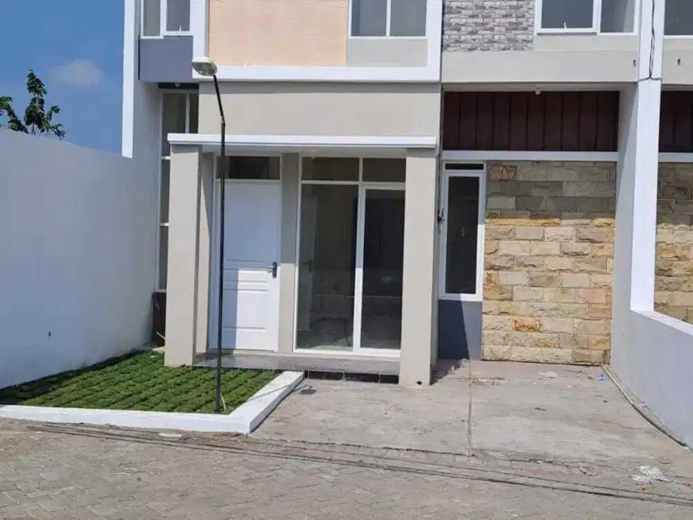 RUMAH 2 LANTAI DEKAT PUSAT KOTA MALANG