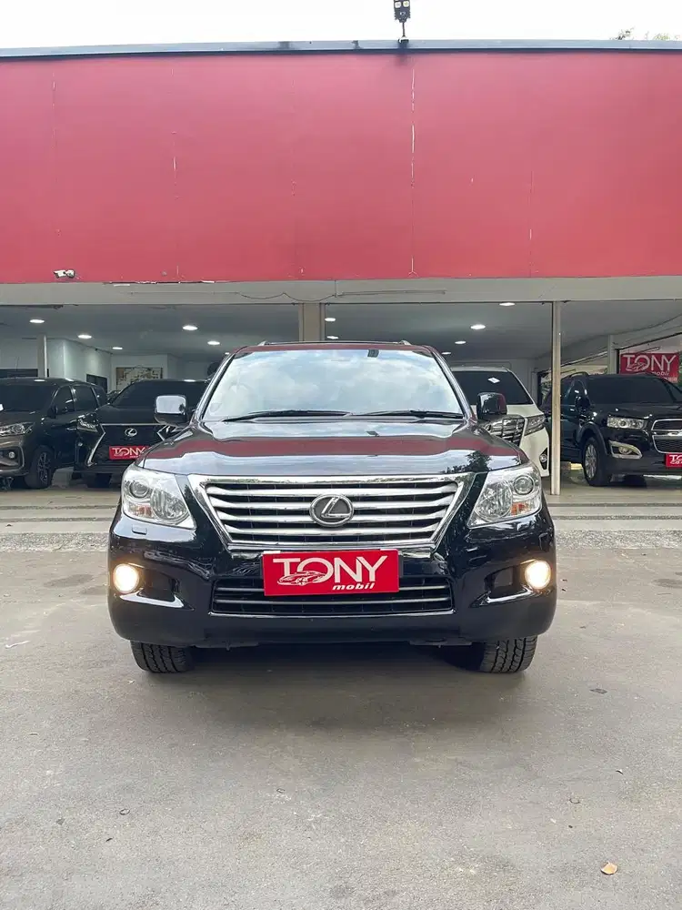 Lexus LX570 DP 20jt Saja 2011 Hitam