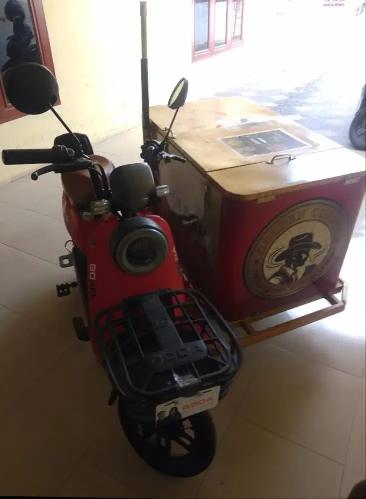1 unit gerobak sepeda listrik merk goda