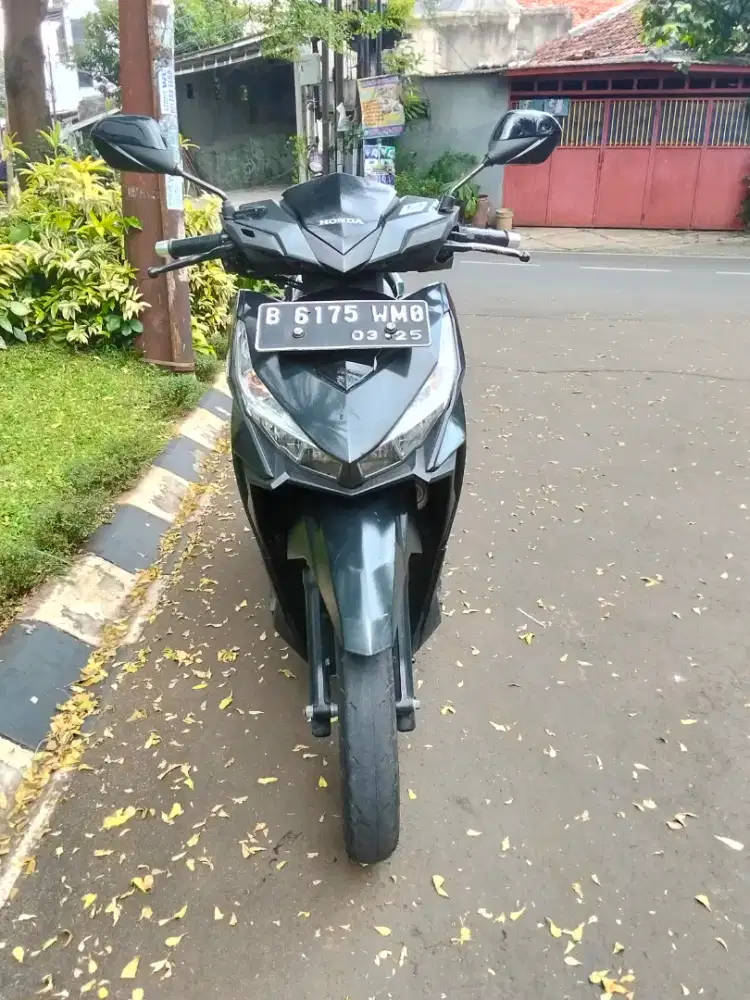 HONDA VARIO 150 CBS ISS 2015 B TANGSEL.