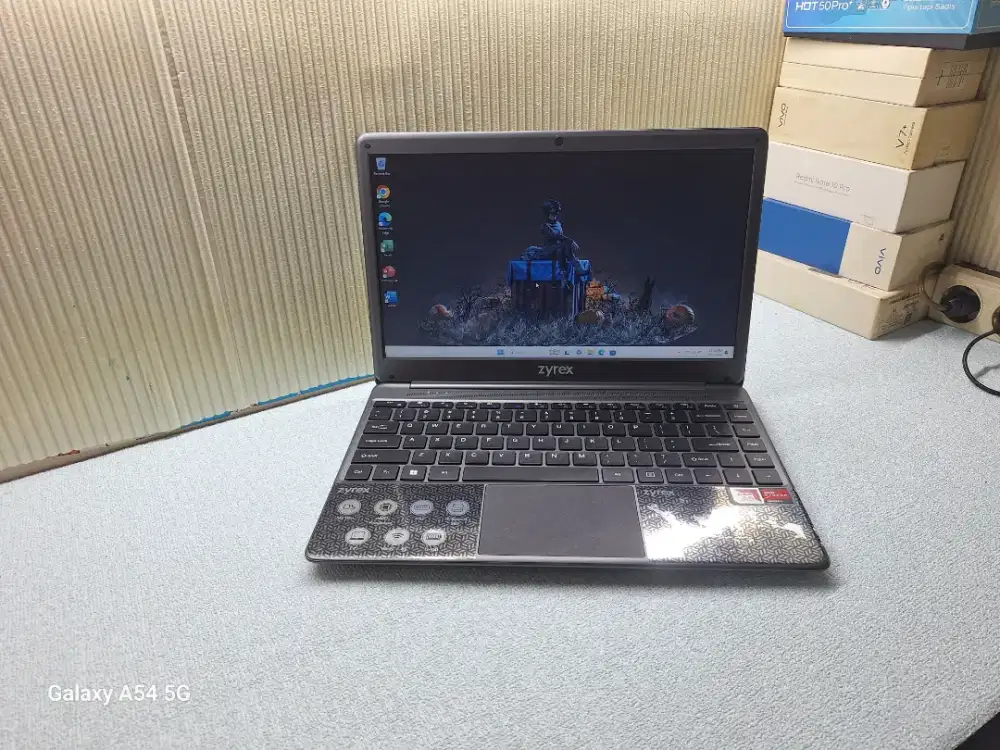 Laptop Zyrex Kintamani